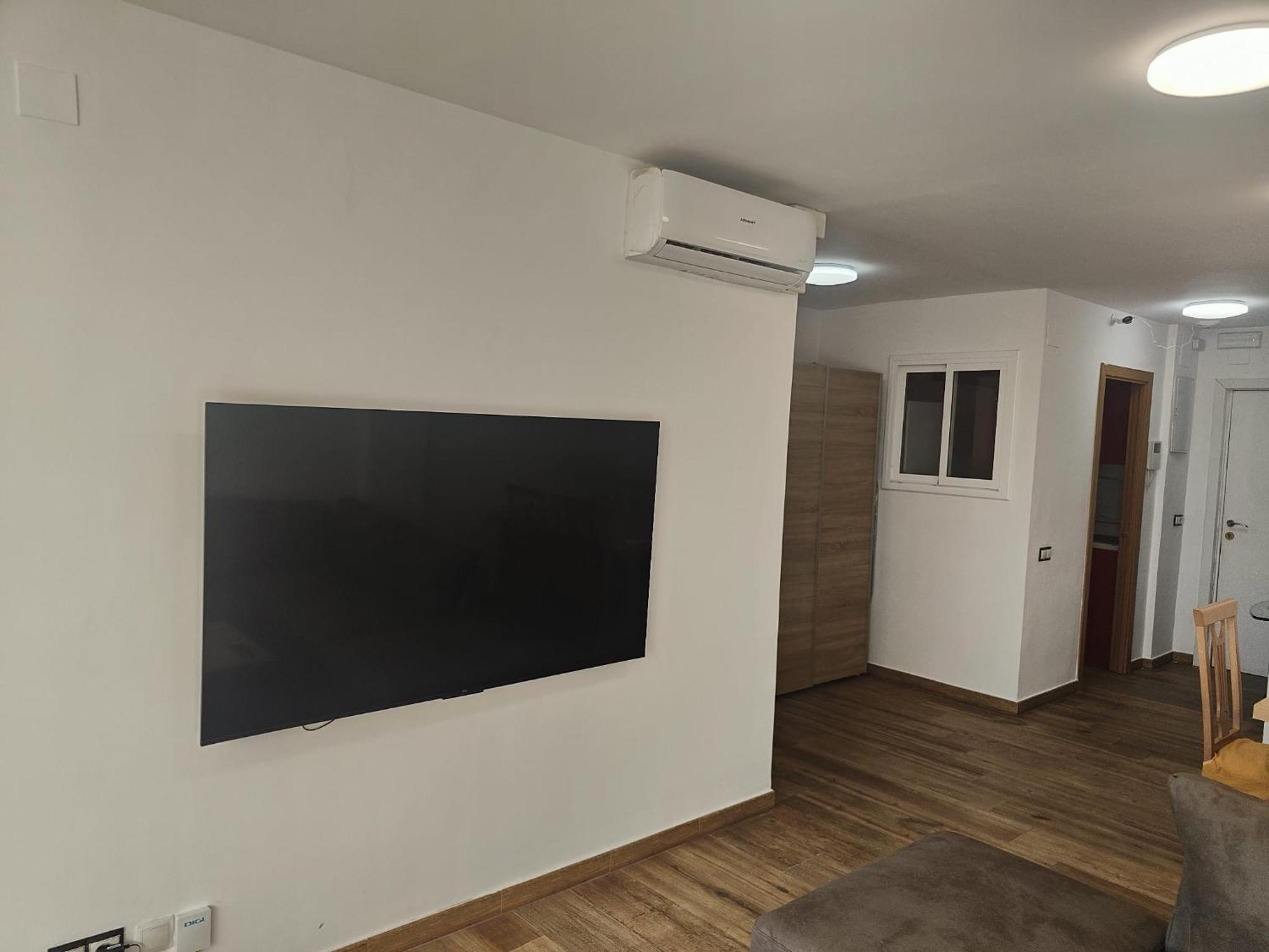 Lovely Flat Fira Barcelona Apartment Exterior photo